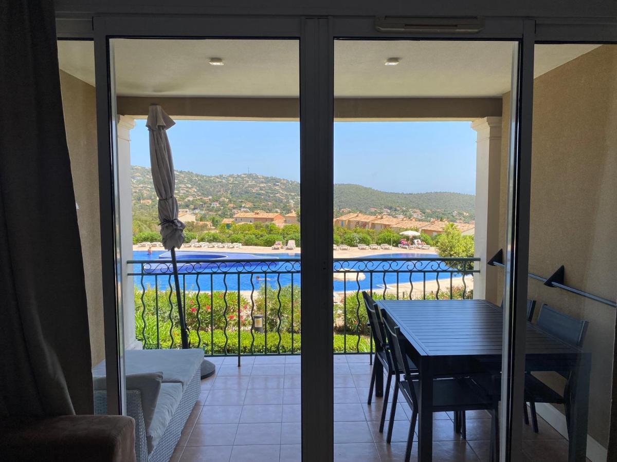 Appart. Vue Mer Avec Piscine - Golfe De St Tropez Les Issambres Exterior foto